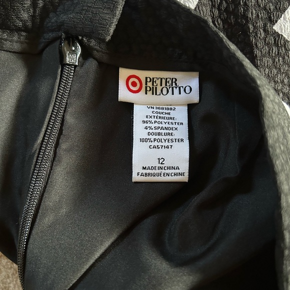 Peter Pilotto skirt wrap style abstract print Black /white. Sz12. Zip backside. - Picture 5 of 5